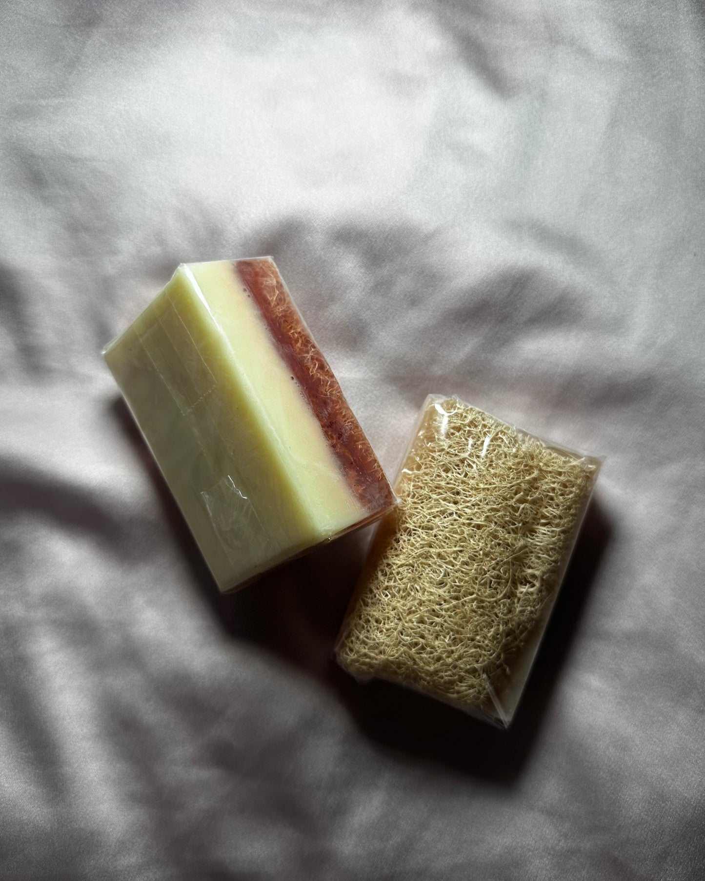 Natürliche Kürbisfaser Seife - Ziegenmilch mit Honig / Natural Pumpkin Fiber - Goatmilk with Honey